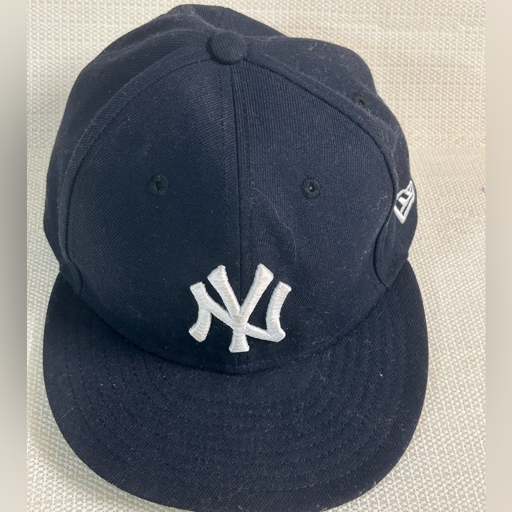 New York Yankees 59FIFTY Fitted Hat - MLB Authentic On-Field Cap 7 1/4
